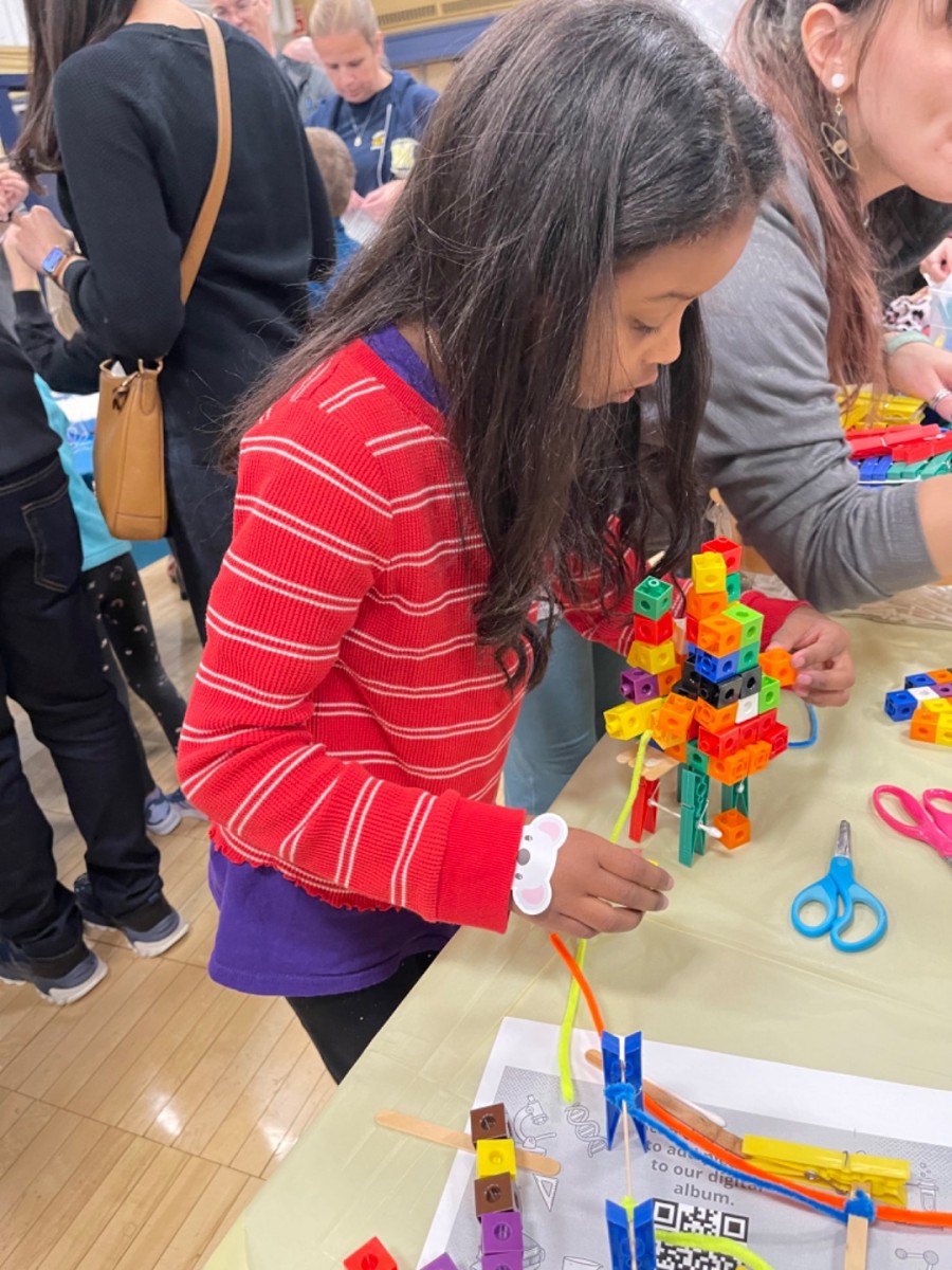 Vails Gate 200 Families for Annual STEAM Night News NECSD